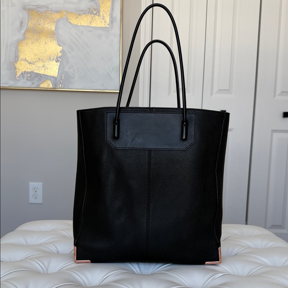 Alexander Wang tote caviar leather. Good condition